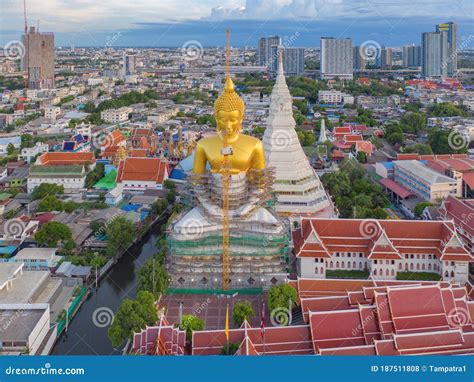 paknam phasi charoen temple.